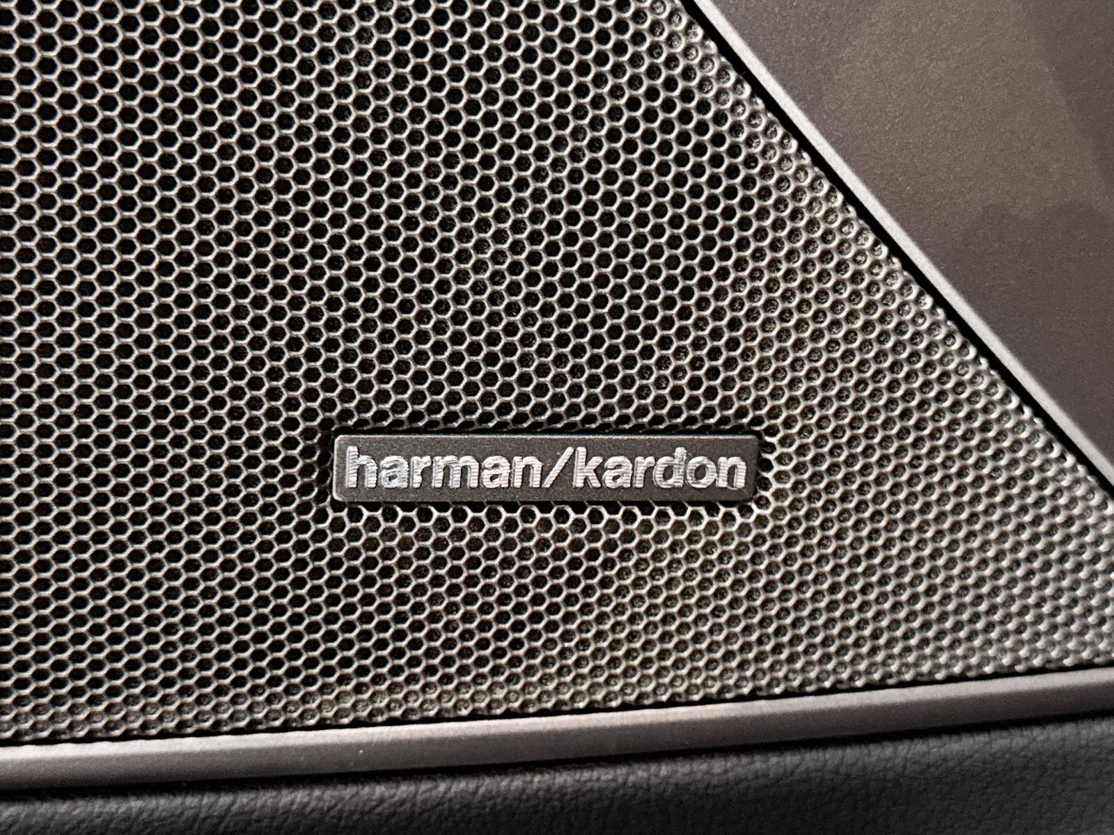 Used 2024 BMW M340i w/ Premium Package RWD image 7