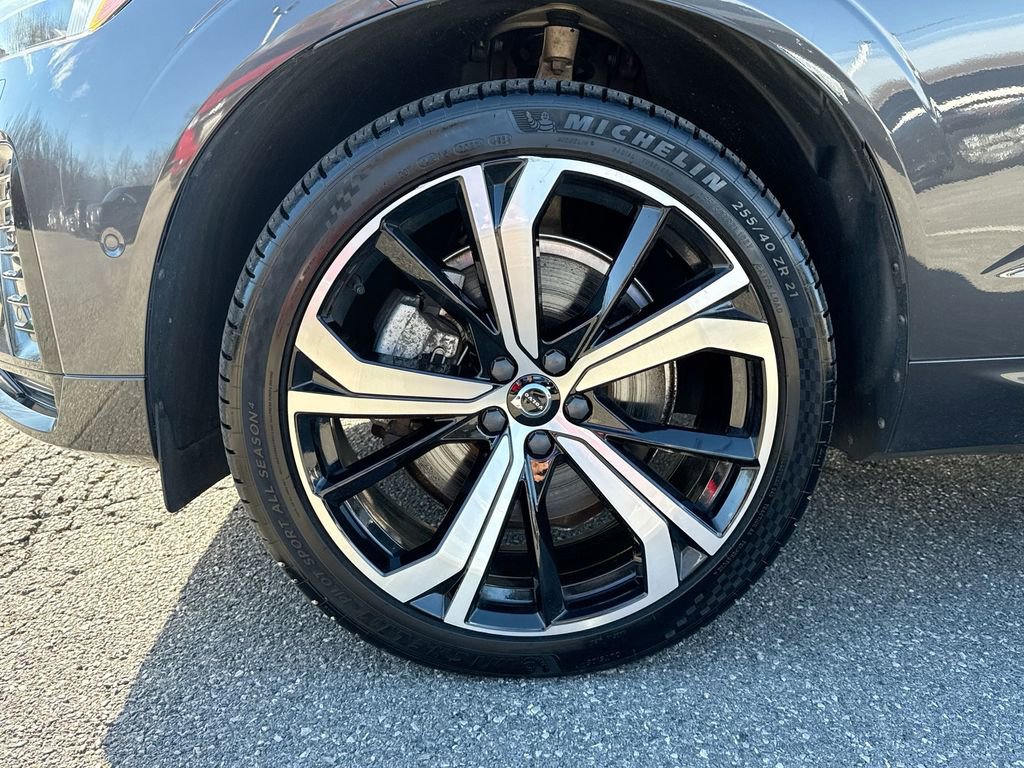 Used 2022 Volvo XC60 T8 R-Design w/ Advanced Package image 19