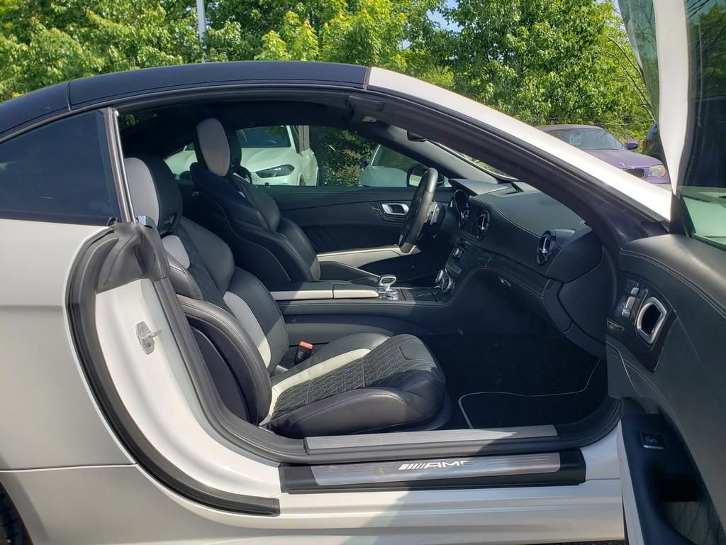 Used 2016 Mercedes-Benz SL 63 AMG image 12