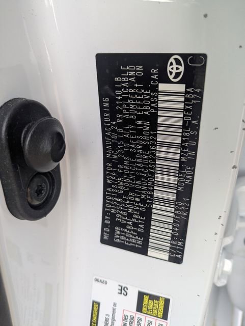 Used 2025 Toyota Corolla LE image 32