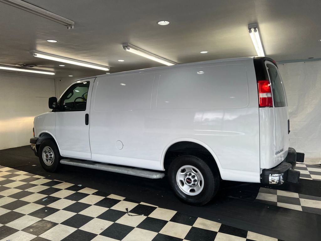 Used 2024 GMC Savana 2500 w/ Driver Convenience Package RWD image 7