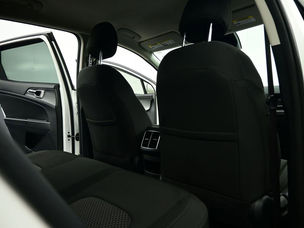 Certified 2024 Kia Sportage LX image 36