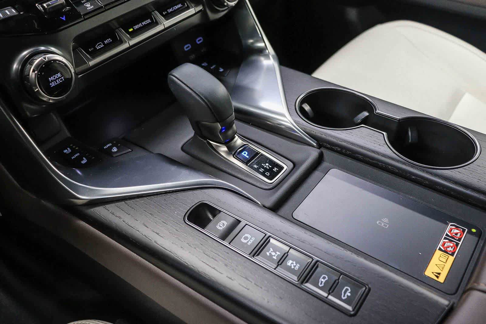 Certified 2025 Lexus LX 700h Luxury AWD/4WD image 24