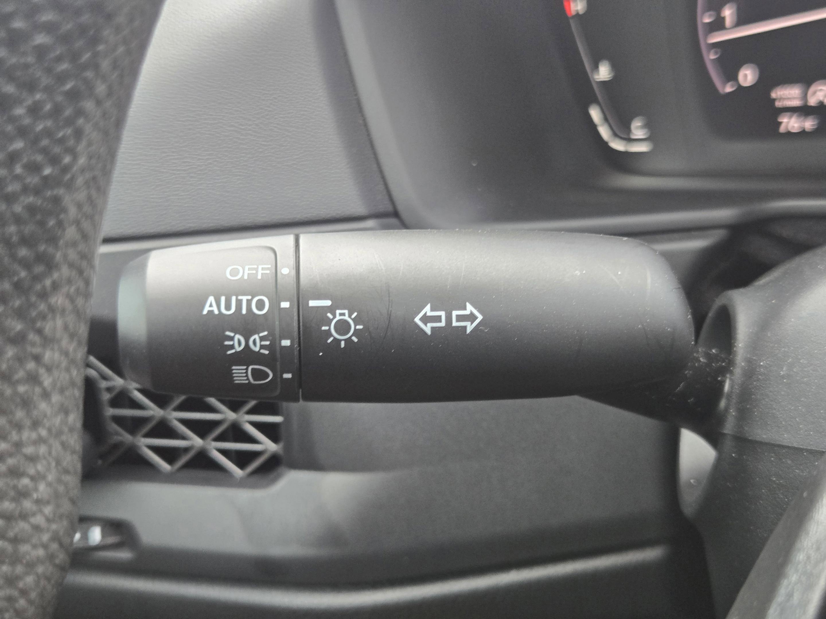 Certified 2025 Honda Accord SE image 18