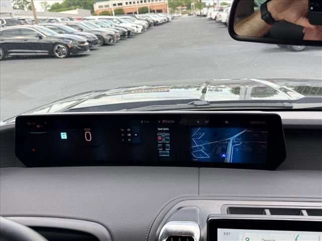 Used 2025 Ford Expedition Platinum AWD/4WD image 23