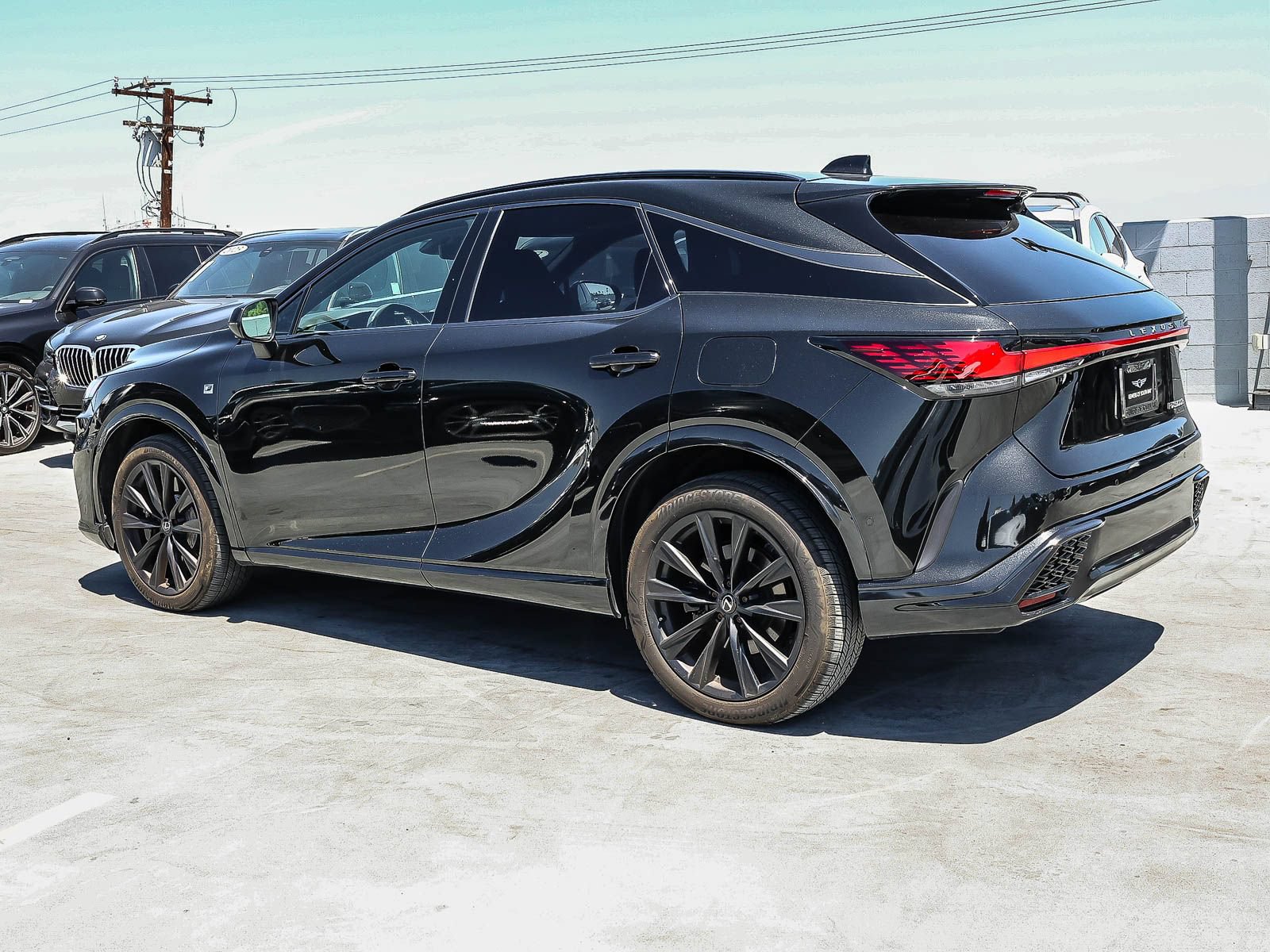 Used 2023 Lexus RX 500h F Sport w/ Cold Area Package AWD/4WD image 6