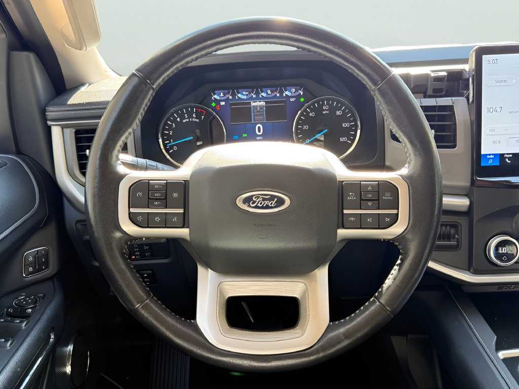 Used 2022 Ford Expedition XLT AWD/4WD image 13