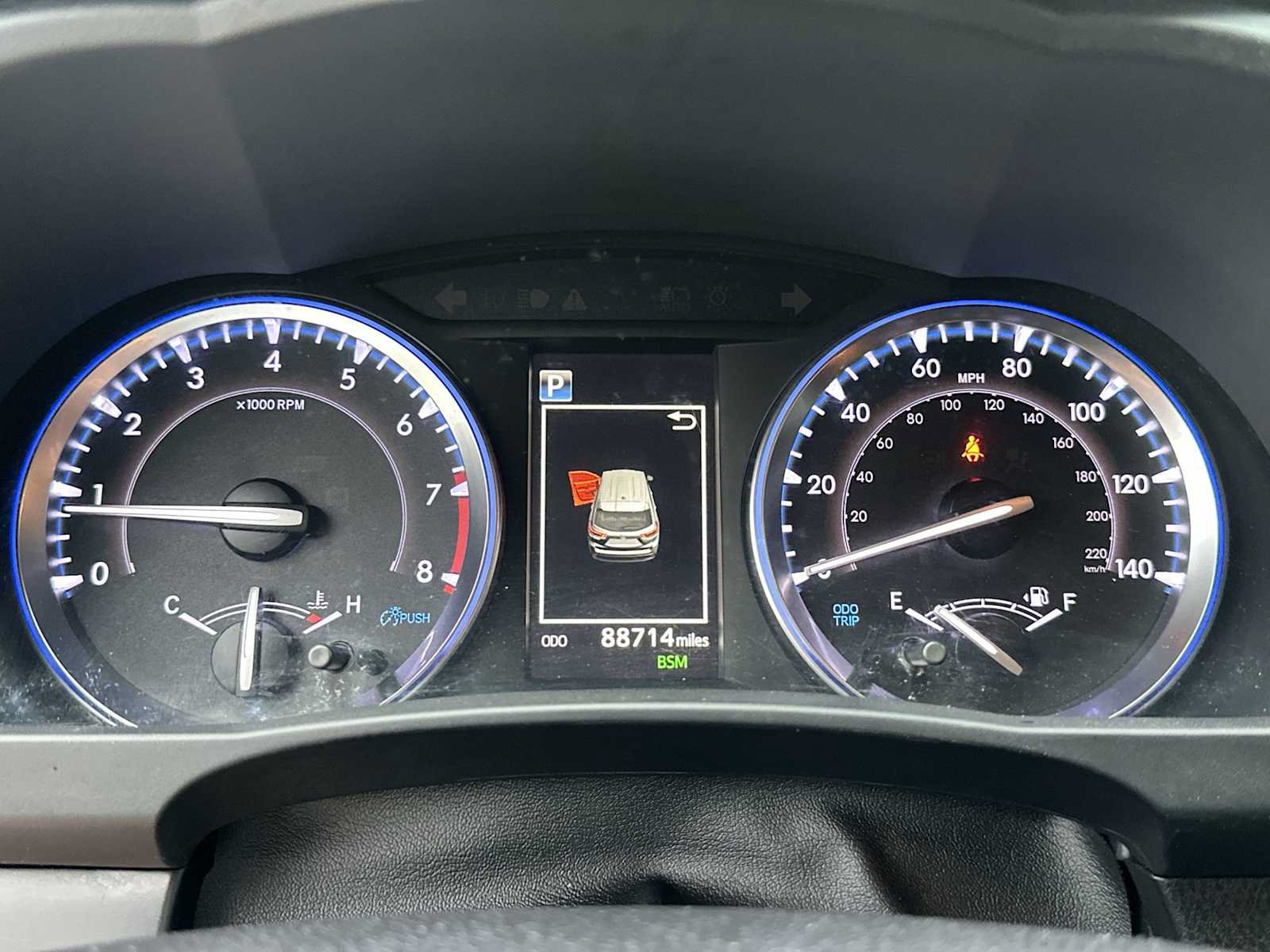 Used 2019 Toyota Highlander XLE FWD image 24