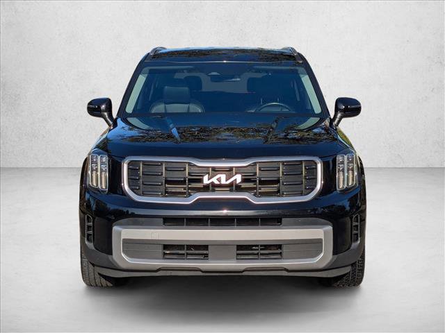 Used 2023 Kia Telluride S image 2