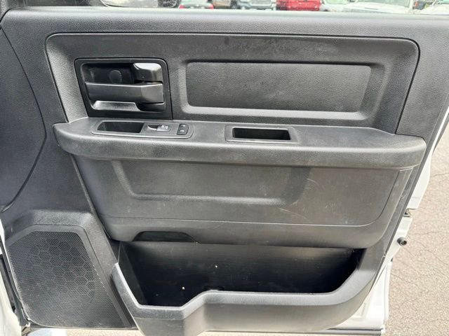 Used 2018 RAM 3500 Tradesman w/ Chrome Appearance Group image 16