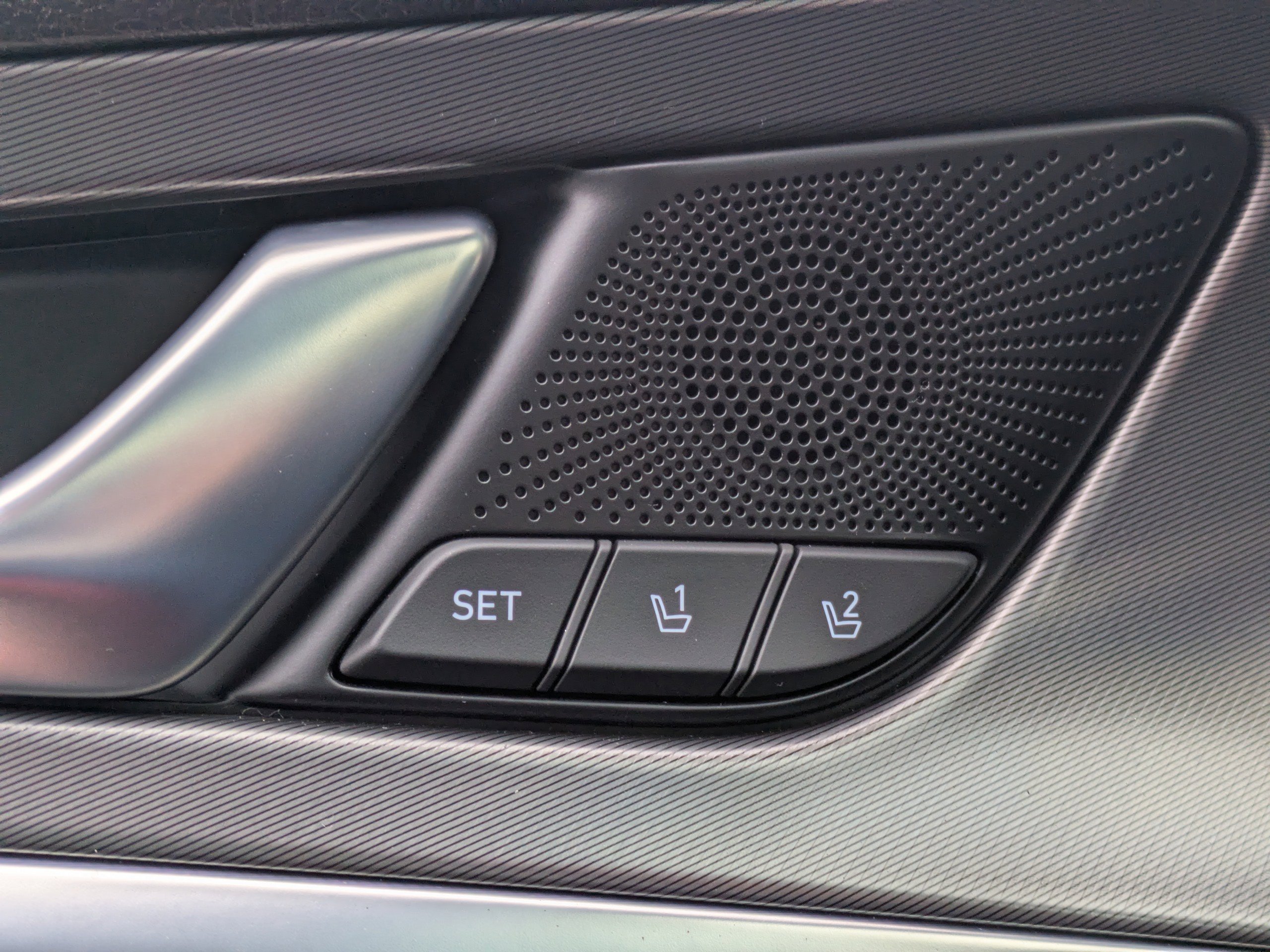 Used 2024 Genesis G70 3.3T Advanced image 25