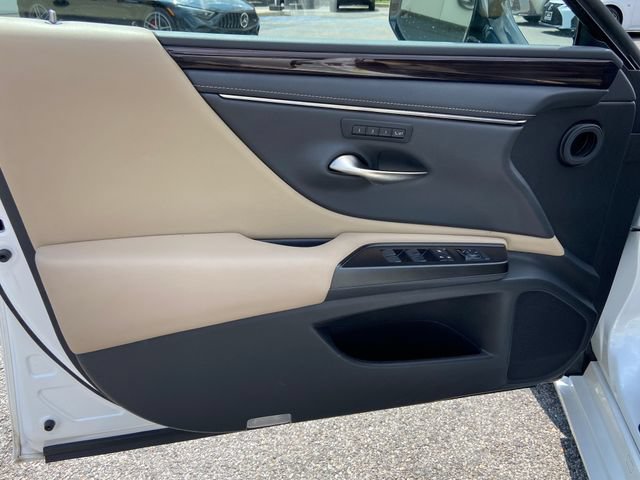 Used 2019 Lexus ES 350 w/ Premium Package FWD image 25