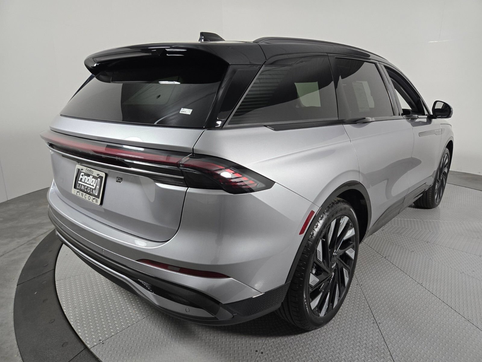New 2026 Lincoln Nautilus Reserve AWD/4WD image 4