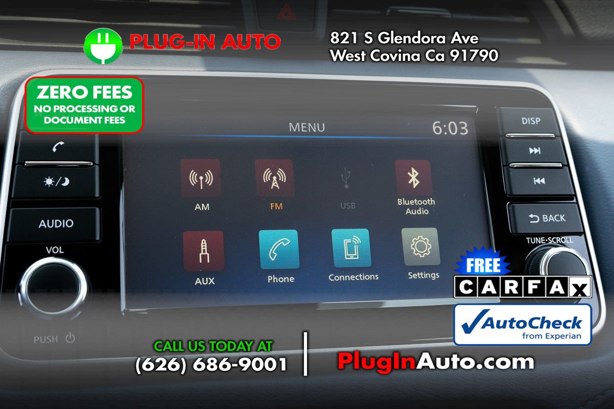 Used 2024 Nissan Versa SV w/ Trunk Package FWD image 20