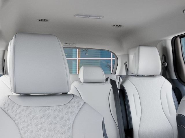 New 2026 Kia Carnival EX FWD image 27