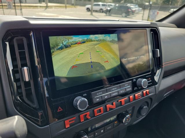 Used 2025 Nissan Frontier PRO-4X image 18