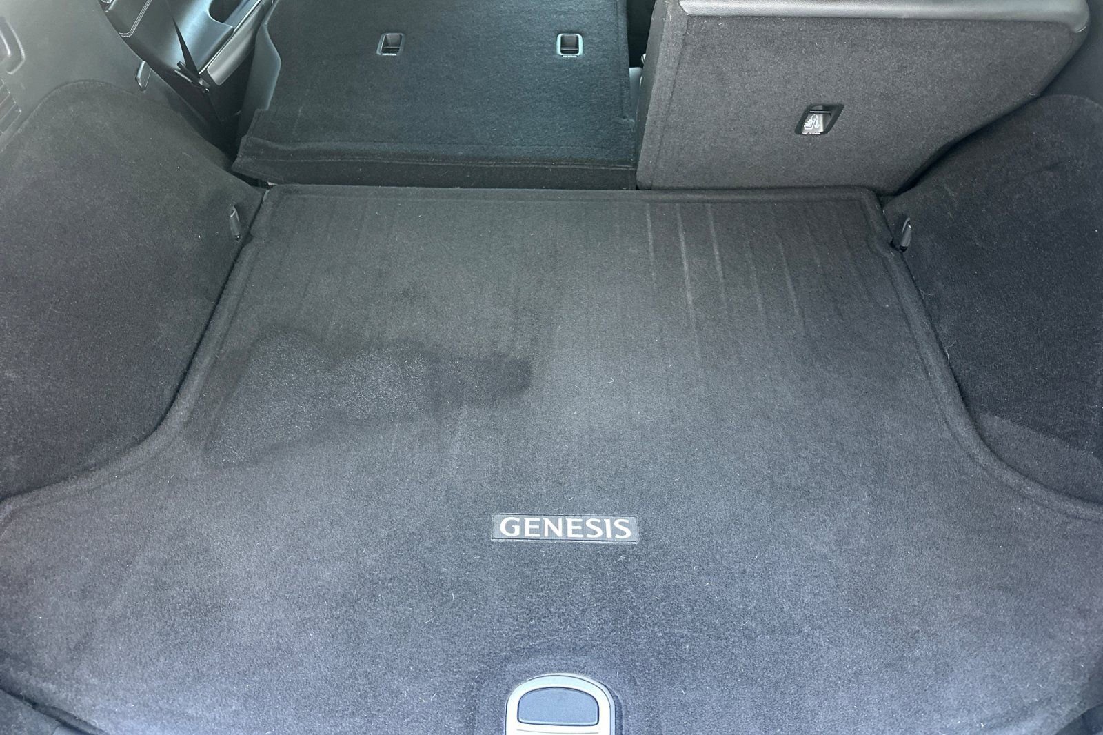 Used 2023 Genesis GV70 2.5T w/ Select Package image 16