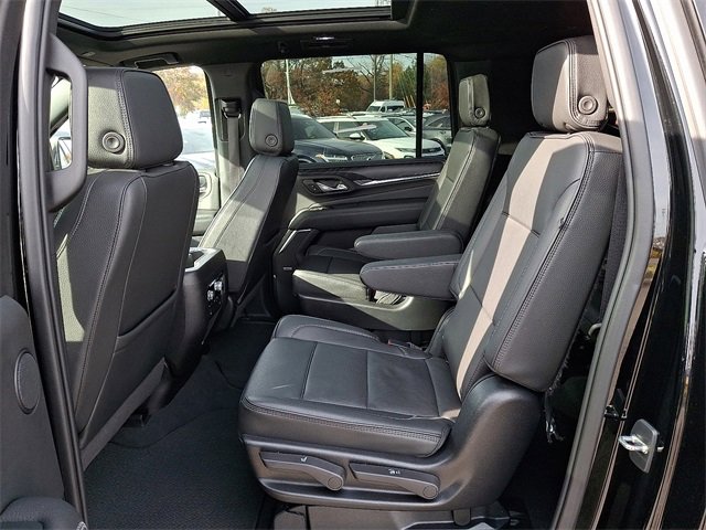 Used 2023 GMC Yukon XL Denali image 8