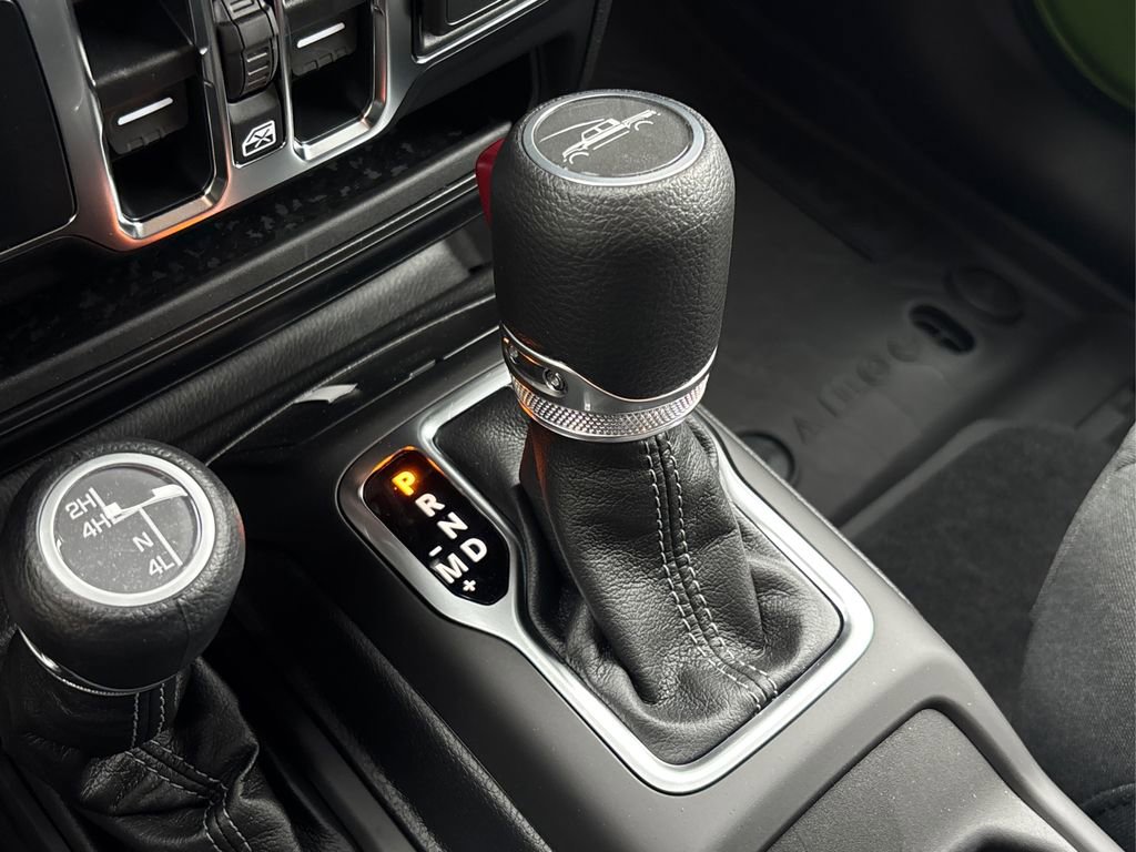 New 2025 Jeep Gladiator Sport image 36