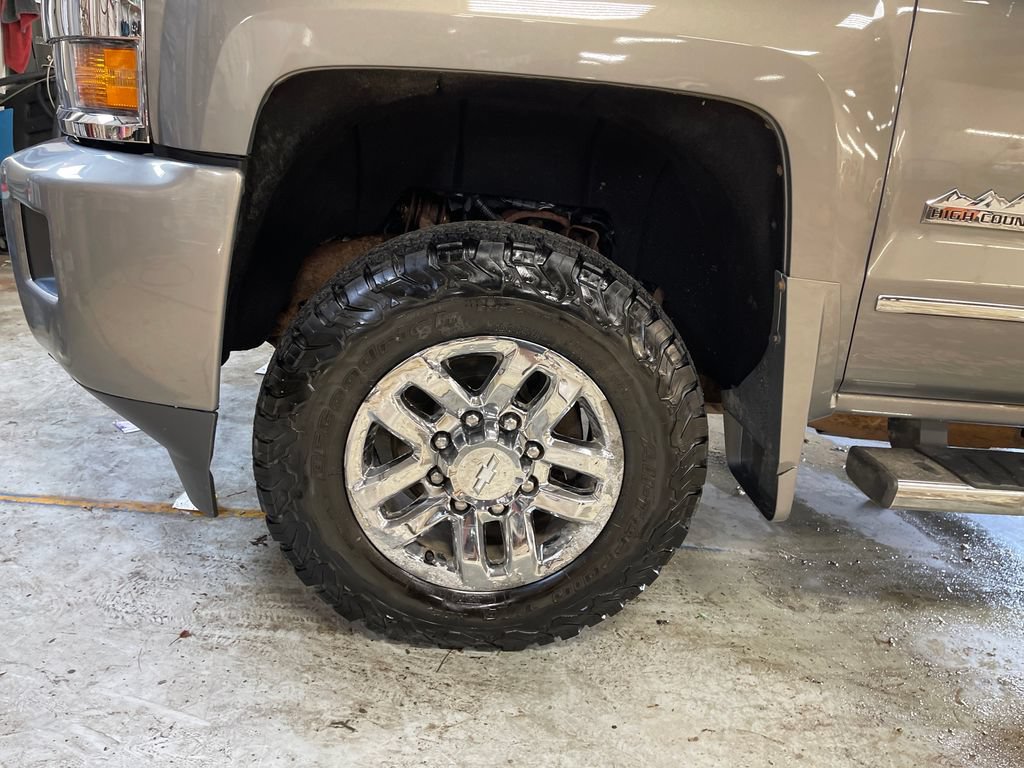 Used 2017 Chevrolet Silverado 3500 High Country w/ Duramax Plus Package AWD/4WD image 11