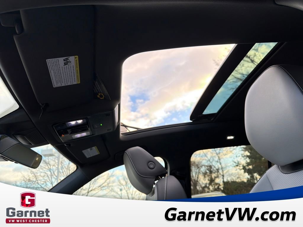 New 2026 Volkswagen Tiguan SE R-Line image 15