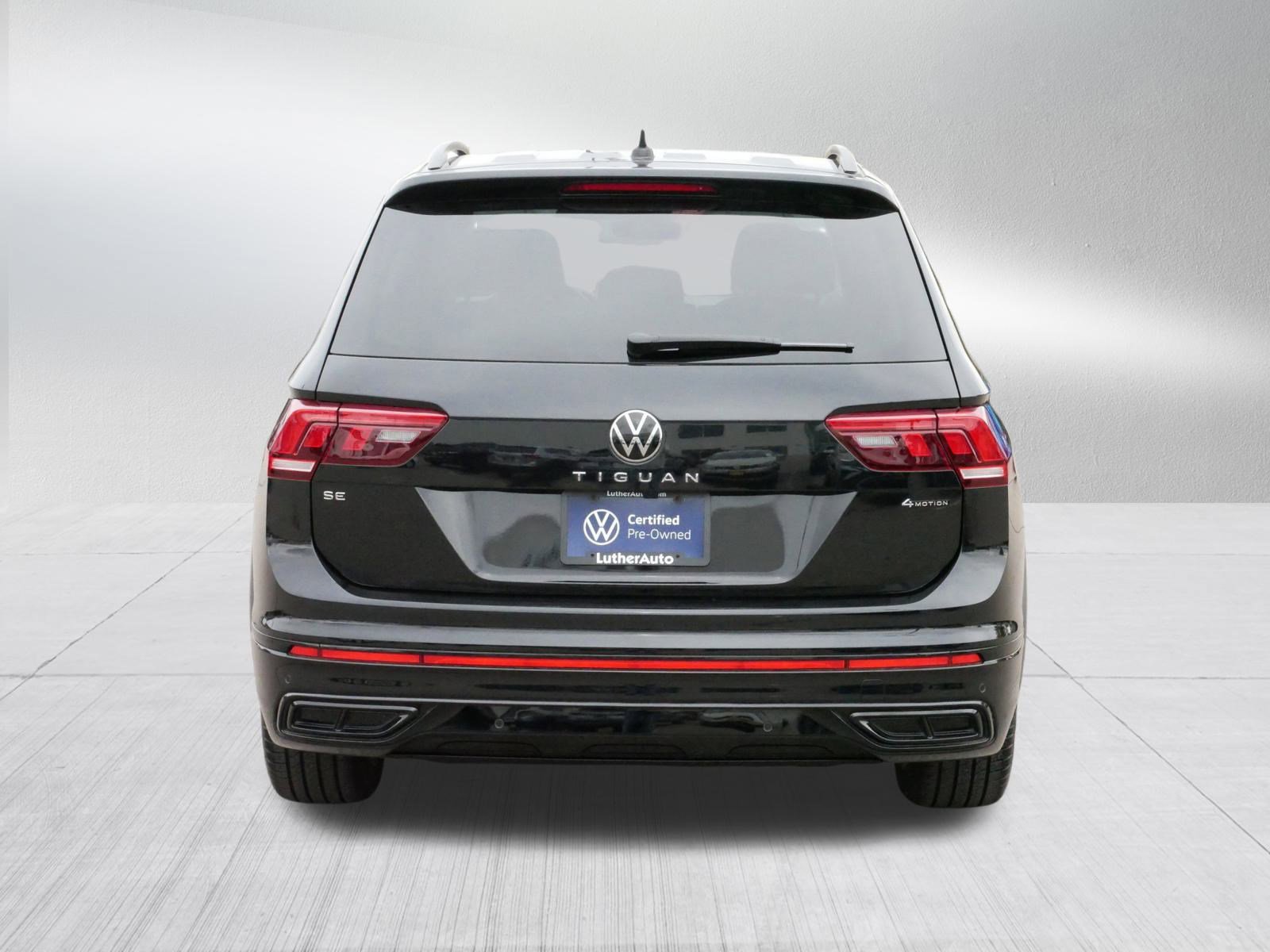 Certified 2024 Volkswagen Tiguan SE R-Line image 6