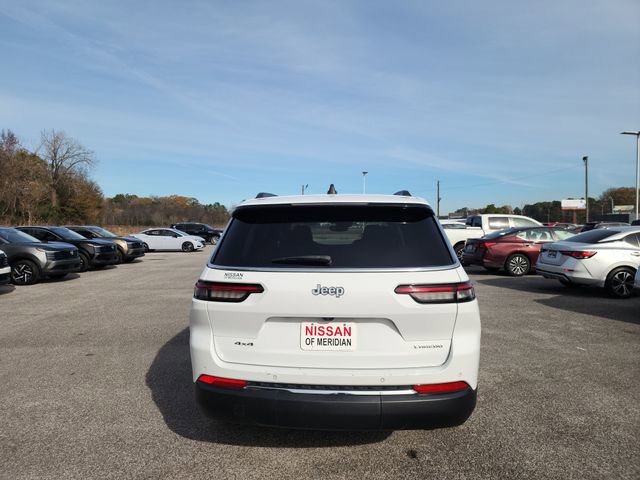 Used 2023 Jeep Grand Cherokee L Laredo image 4