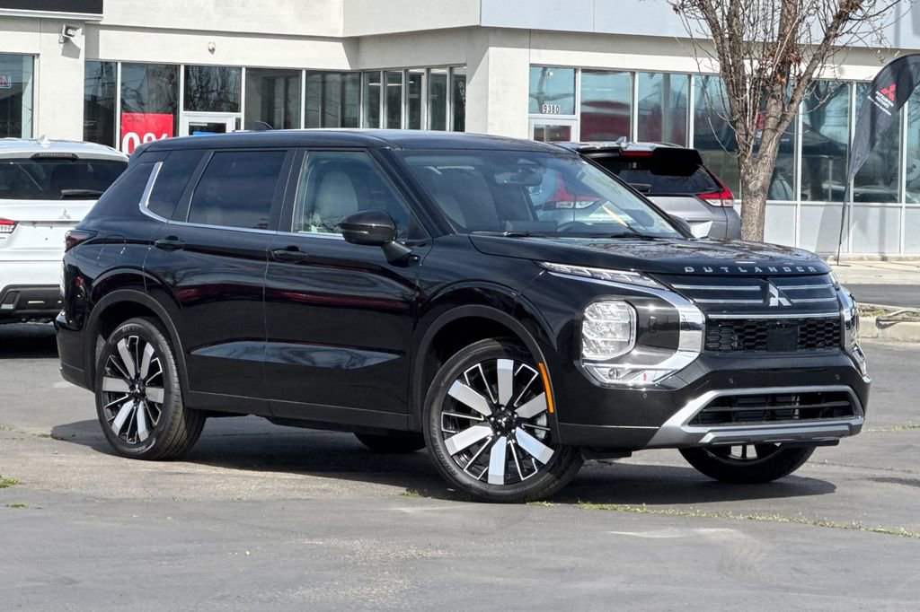 New 2026 Mitsubishi Outlander SE AWD/4WD image 1