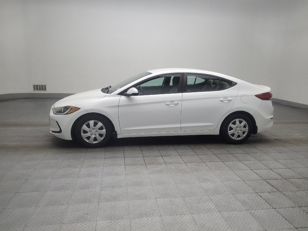 Used 2018 Hyundai Elantra SE FWD image 2