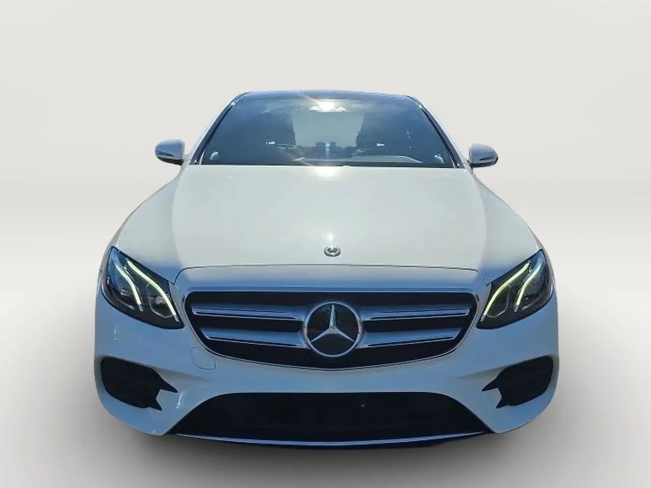 Used 2019 Mercedes-Benz E 450 4MATIC Sedan image 4