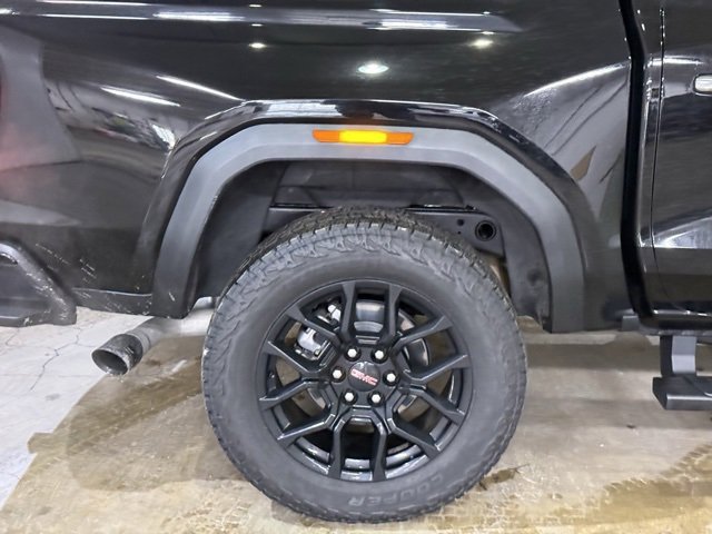 Used 2023 GMC Canyon Denali w/ Denali Black Edition image 6
