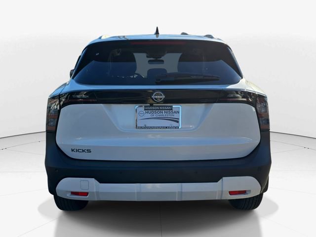 New 2026 Nissan Kicks SV image 8