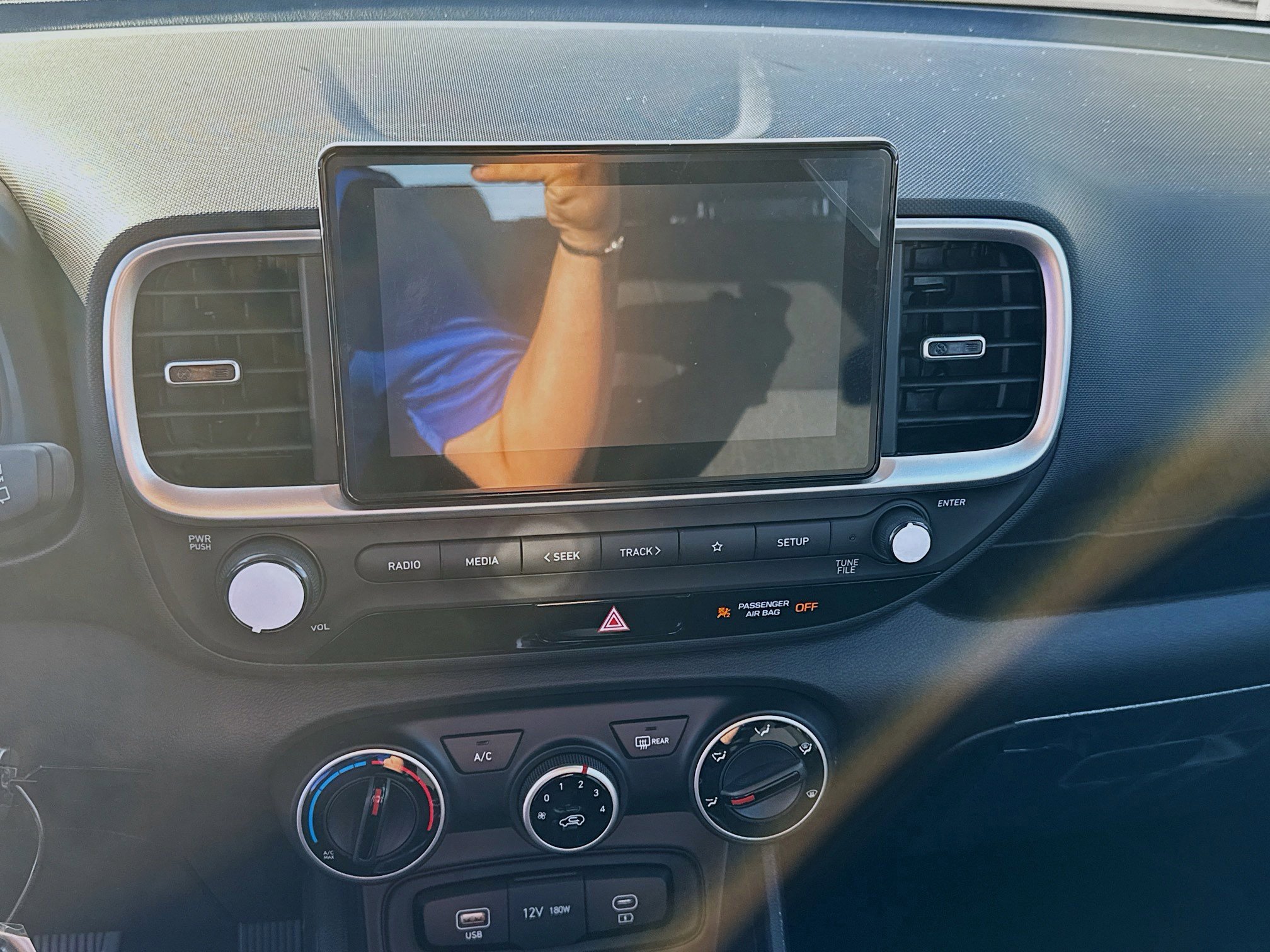 New 2026 Hyundai Venue SE FWD image 10