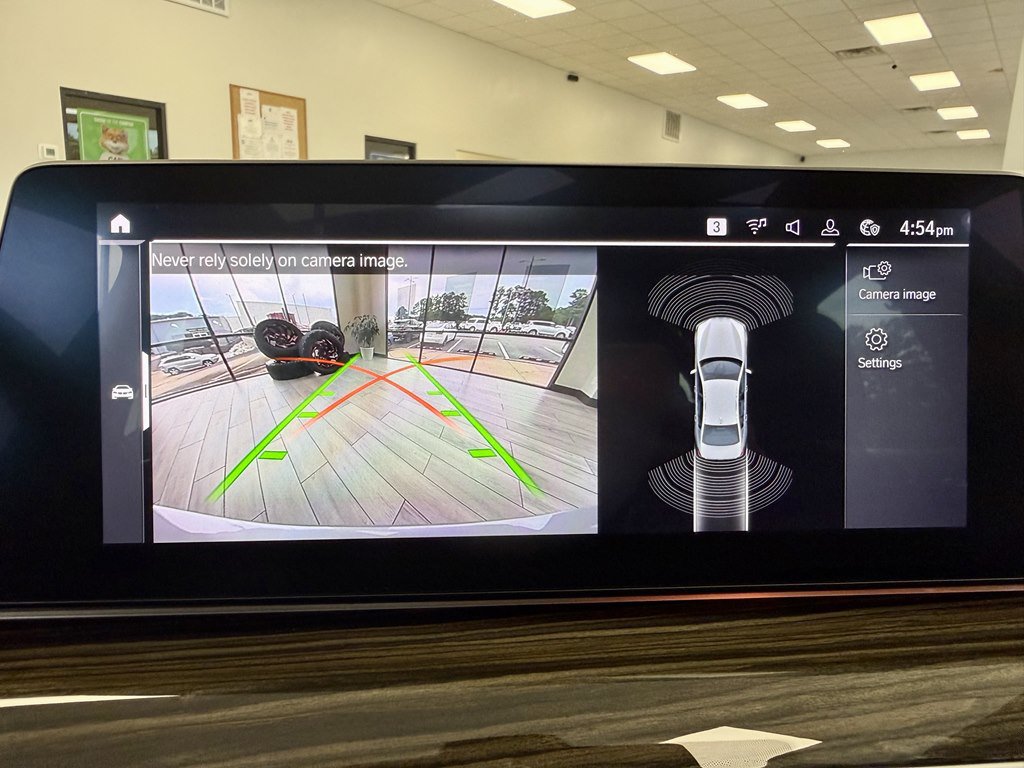Used 2020 BMW 530i w/ Convenience Package RWD image 11
