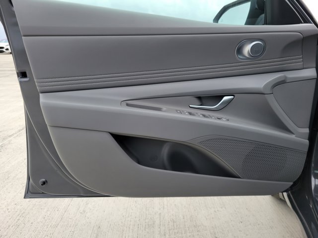 New 2026 Hyundai Elantra Sport FWD image 10