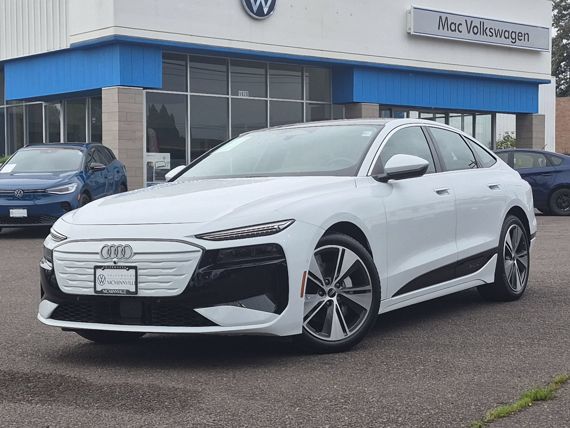 Used 2025 Audi A6 e-tron Premium Plus w/ Premium Plus AWD/4WD image 1
