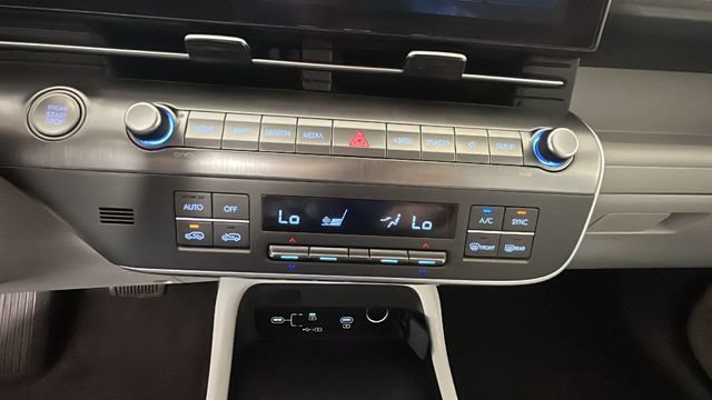 Certified 2024 Hyundai Kona SEL FWD image 22