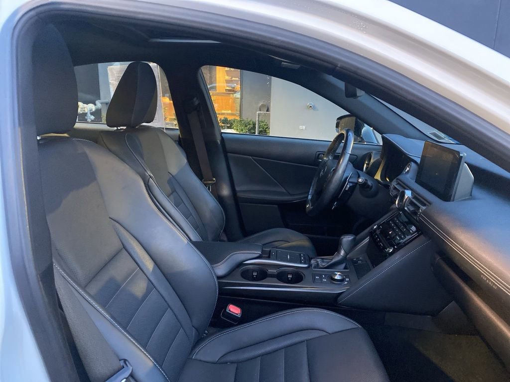Used 2022 Lexus IS 350 F Sport image 13
