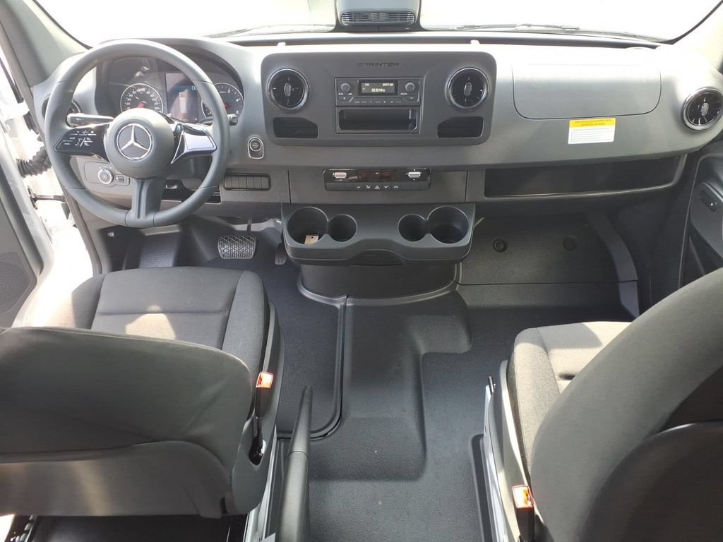 New 2026 Mercedes-Benz Sprinter 2500 image 28