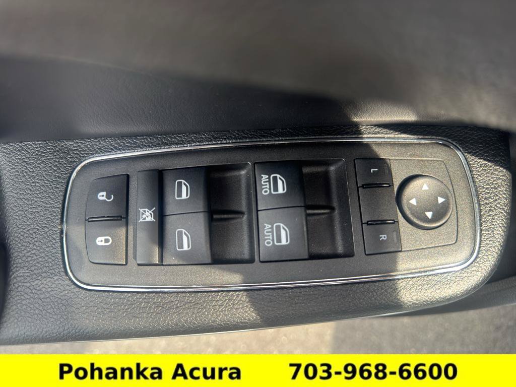 Used 2022 Chrysler 300 S w/ Safetytec Plus Group RWD image 21