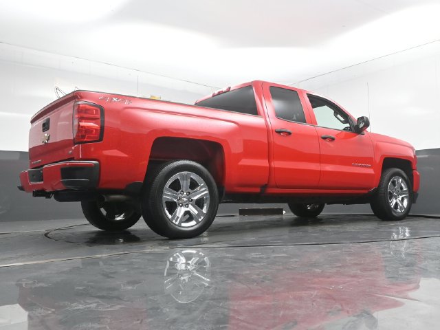 Used 2019 Chevrolet Silverado 1500 Custom w/ Custom Convenience Package AWD/4WD image 37