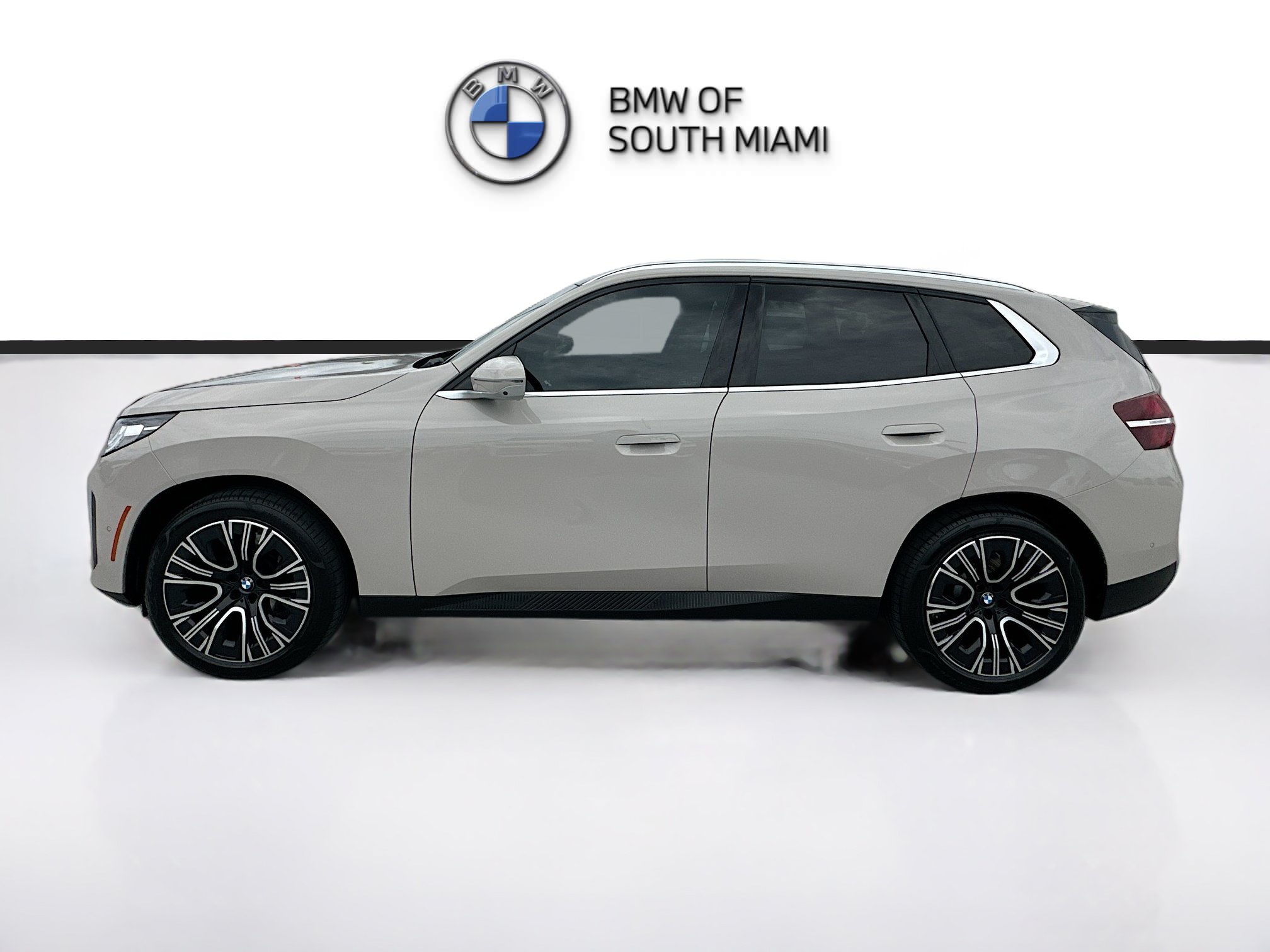 Certified 2025 BMW X3 xDrive30i w/ Premium Package AWD/4WD image 4