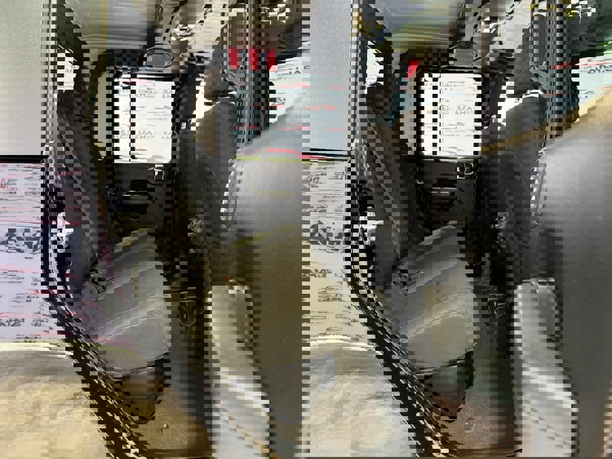 Used 2023 Jeep Gladiator Willys image 46