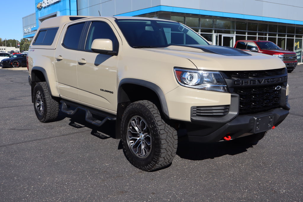 Used 2022 Chevrolet Colorado ZR2 AWD/4WD image 2