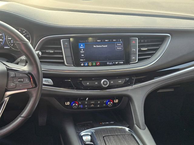 Used 2024 Buick Enclave Avenir image 17