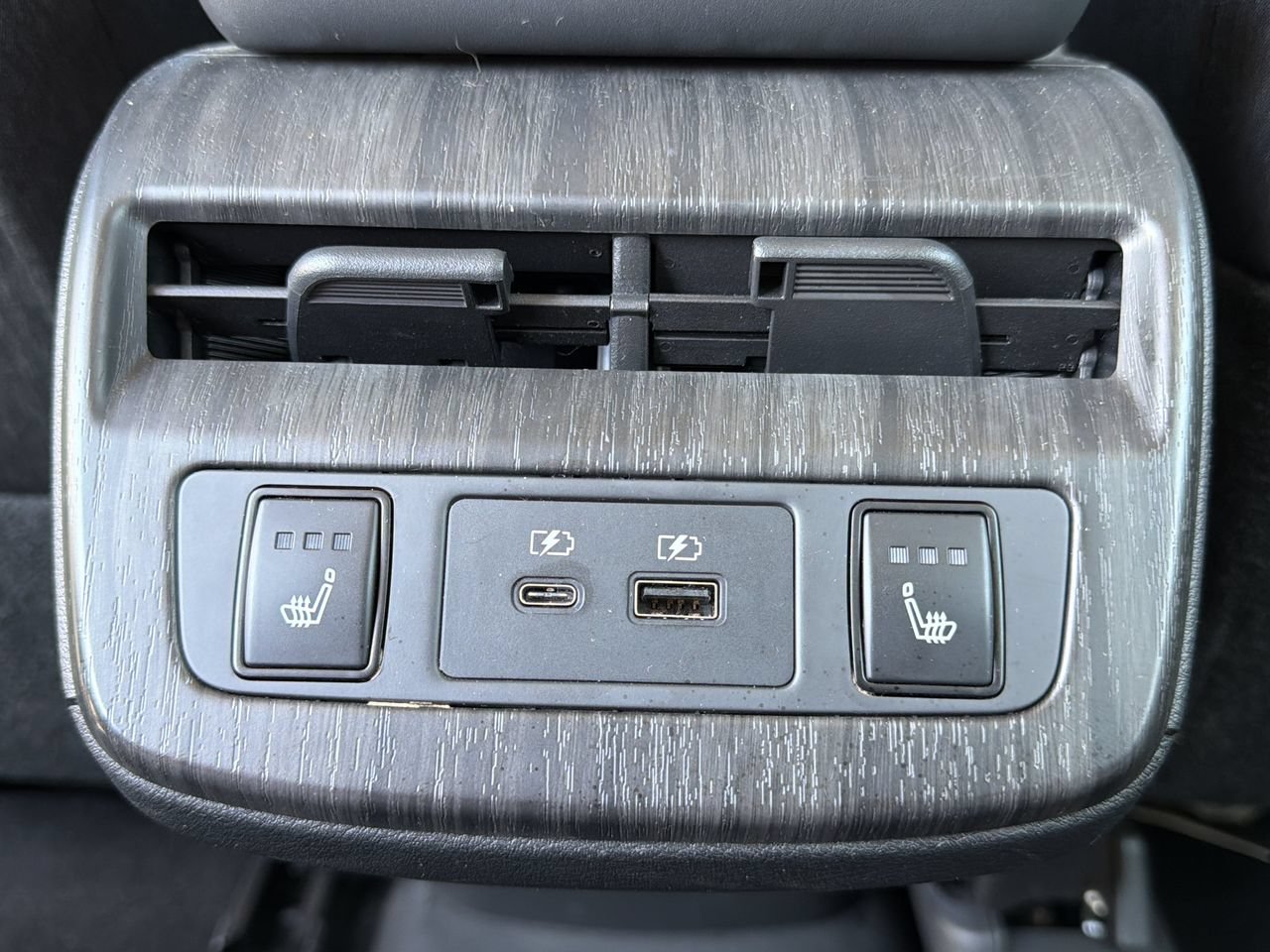Certified 2024 Nissan Ariya FWD image 22