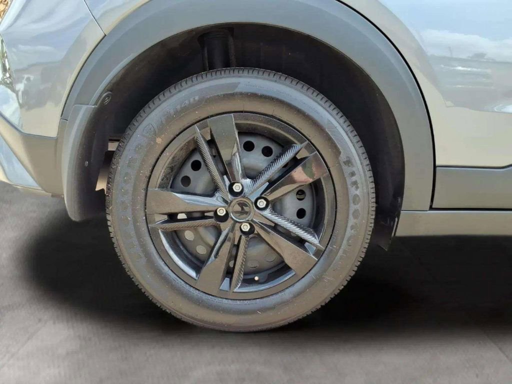 Used 2025 Nissan Kicks Play S image 20