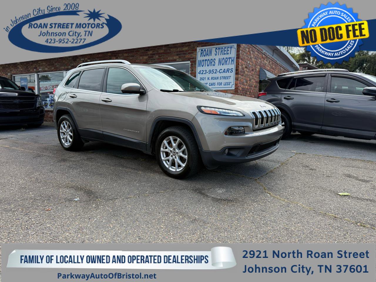Used 2017 Jeep Cherokee Latitude w/ Safety/Convenience Group image 1
