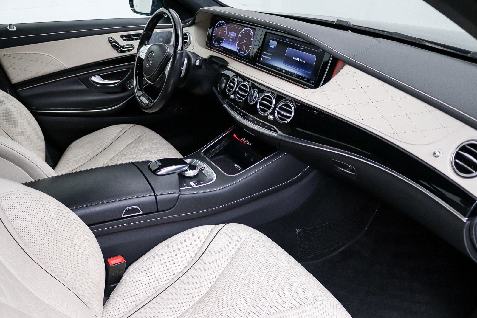 Used 2017 Mercedes-Benz S 550 Sedan image 21