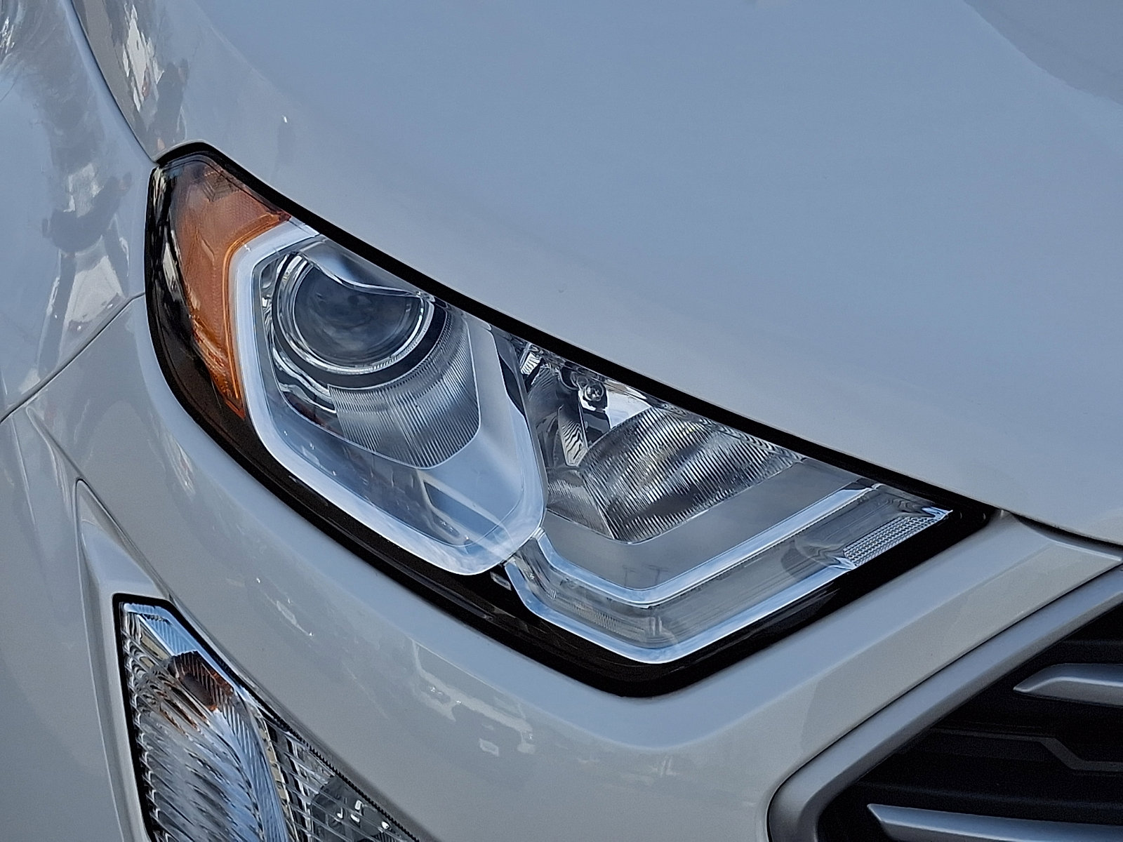 Certified 2022 Ford EcoSport SE image 9